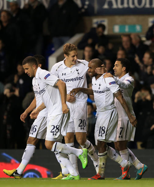 一切都显得 一切都显得